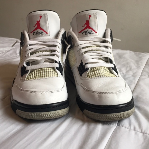 Air Jordan 4 “Cement” (2016) - Picture 1 of 7